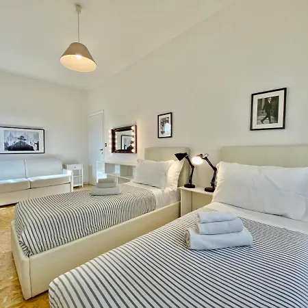 Elegant Vatican Metro & Golf Rom