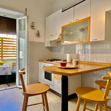 Lägenhet Elegant Vatican Metro & Golf *