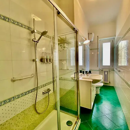 Elegant Vatican Metro & Golf *