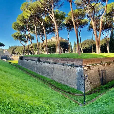 Elegant Vatican Metro & Golf *
